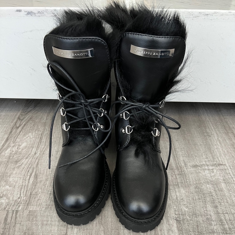 Giuseppe Zanotti Phillis Combat Boot in black